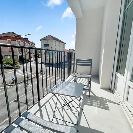 Apartment Balcon, Vue Degagee & Proche Gare