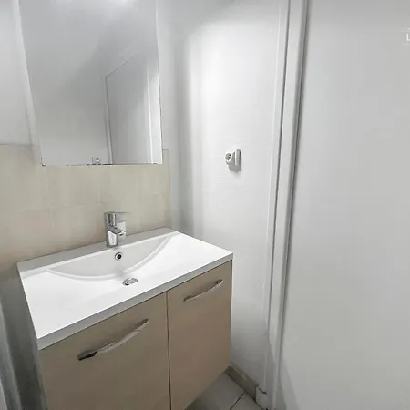 Apartment Balcon, Vue Degagee & Proche Gare *